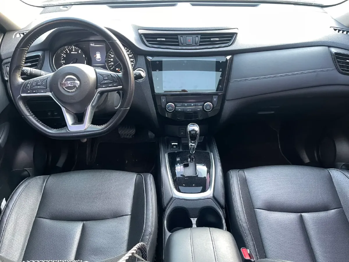 2020 Nissan X-Trail 2.0L 154HP L4 CVT,autocango,china used car exporter,china ev exporter,chinese used car exporter,chinese used ev exporter