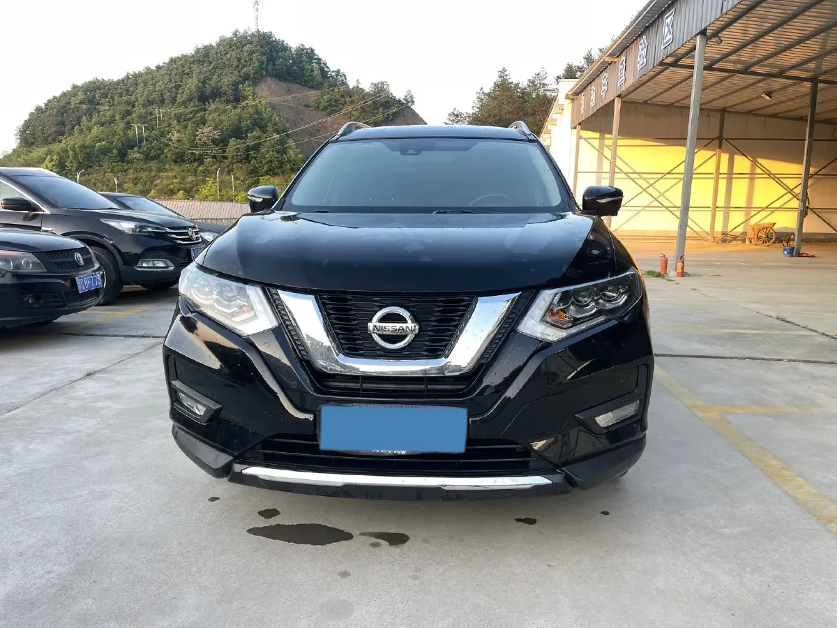 2020 Nissan X-Trail 2.0L 154HP L4 CVT,autocango,china used car exporter,china ev exporter,chinese used car exporter,chinese used ev exporter