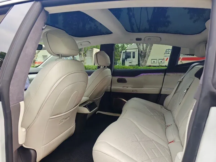 2021 Volkswagen ID.6 Crozz BEV 84.8KWH,autocango,china used car exporter,china ev exporter,chinese used car exporter,chinese used ev exporter