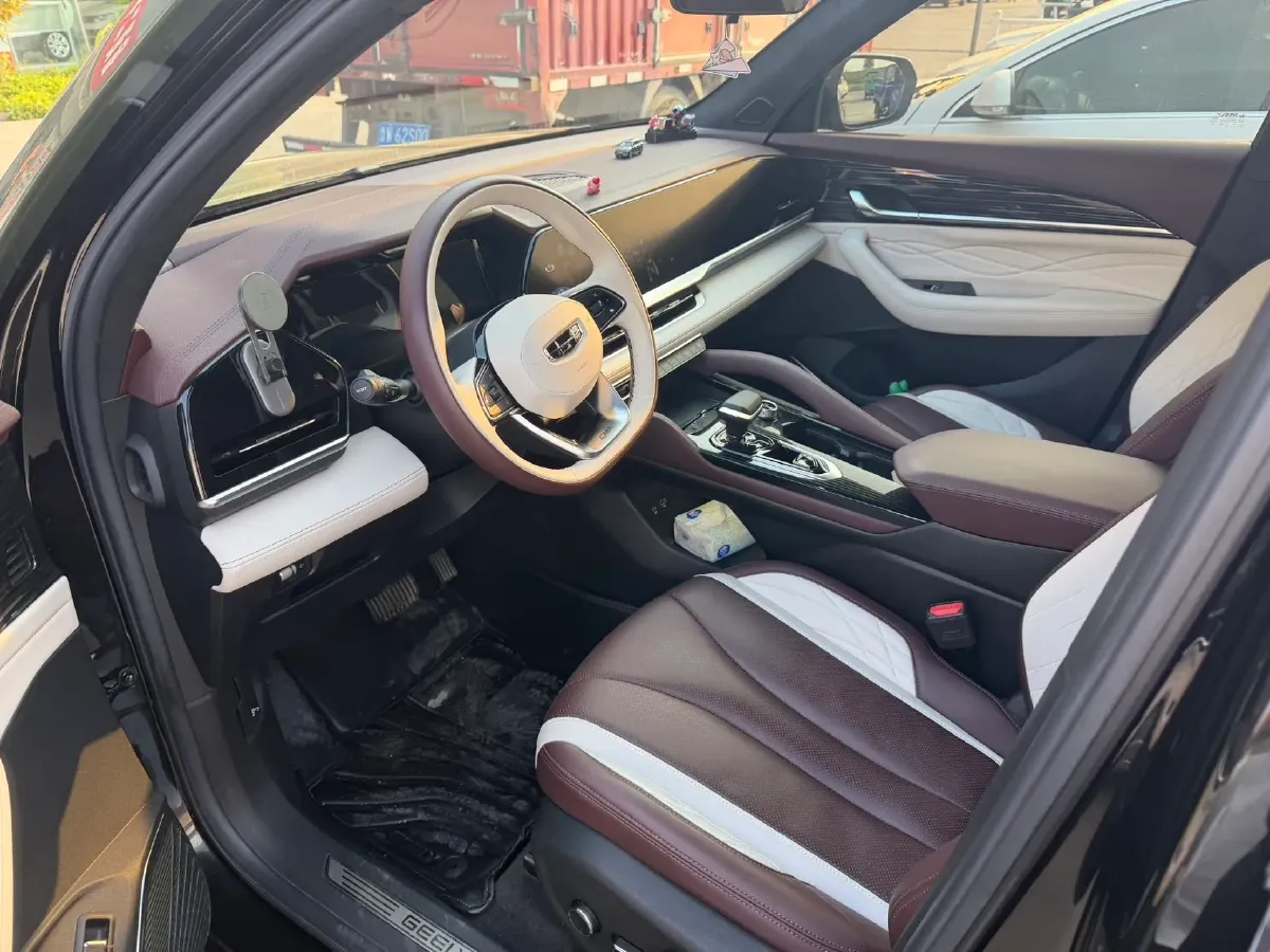 2023 Geely StarRay 2.0T 218HP L4 7DCT,autocango,china used car exporter,china ev exporter,chinese used car exporter,chinese used ev exporter