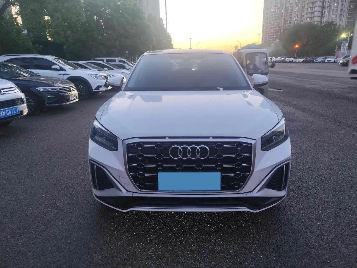 2022 Audi Q2L 1.4T 150HP L4 7DCT,autocango,china used car exporter,china ev exporter,chinese used car exporter,chinese used ev exporter