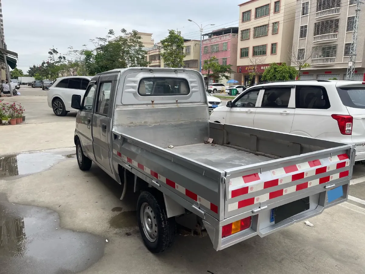 2021 WuLing RongGuang Mini Truck 1.5L 99HP L4 5MT,autocango,china used car exporter,china ev exporter,chinese used car exporter,chinese used ev exporter