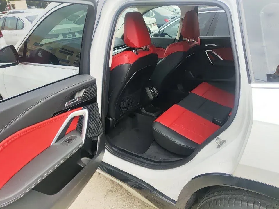 2023 BMW X1 1.5T 156HP L3 7DCT,autocango,china used car exporter,china ev exporter,chinese used car exporter,chinese used ev exporter