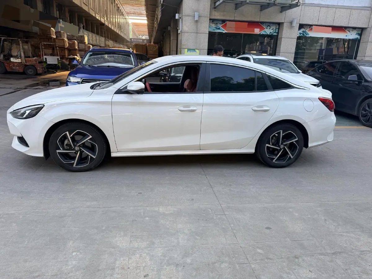 2021 MG 5 1.5T 173HP L4 7DCT,autocango,china used car exporter,china ev exporter,chinese used car exporter,chinese used ev exporter