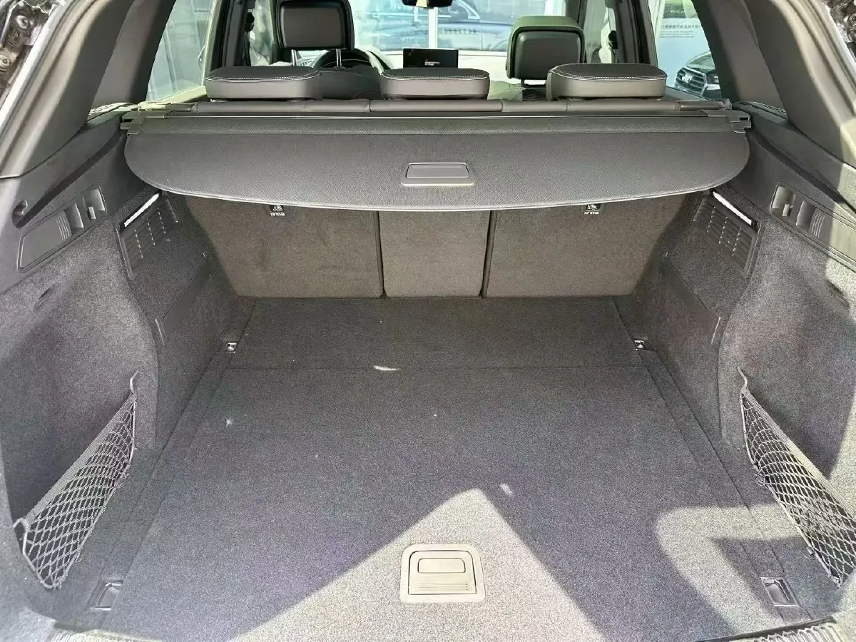 2023 Audi Q5L 2.0T 245HP L4 7DCT,autocango,china used car exporter,china ev exporter,chinese used car exporter,chinese used ev exporter