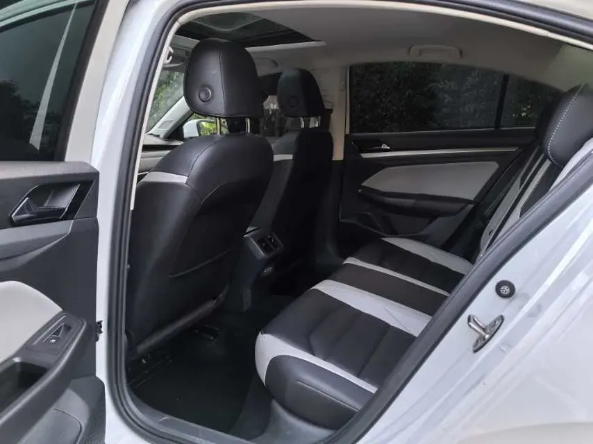 2023 Volkswagen Bora 1.5T 160HP L4 7DCT,autocango,china used car exporter,china ev exporter,chinese used car exporter,chinese used ev exporter