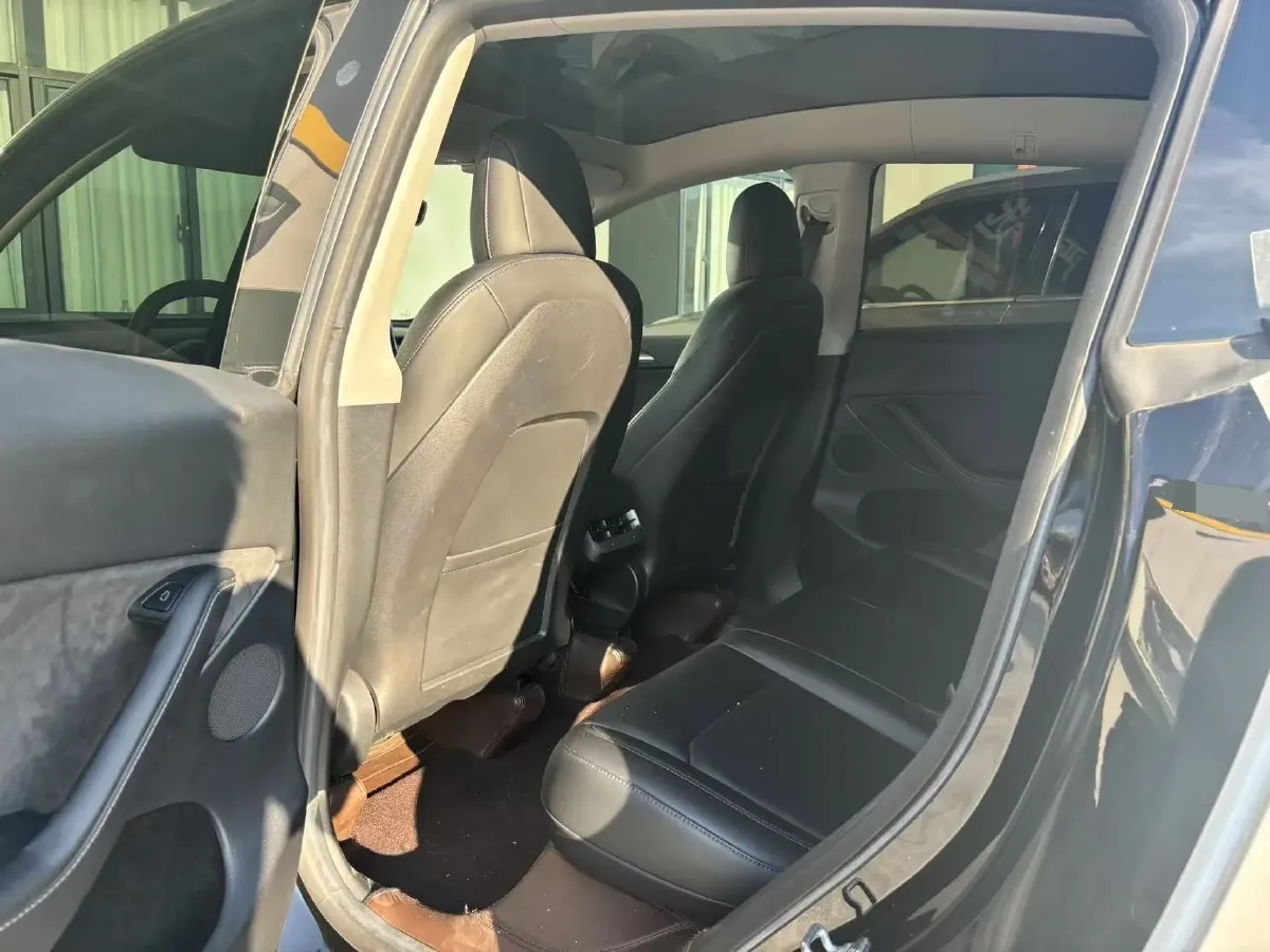 2022 Tesla Model Y BEV 60KWH,autocango,china used car exporter,china ev exporter,chinese used car exporter,chinese used ev exporter