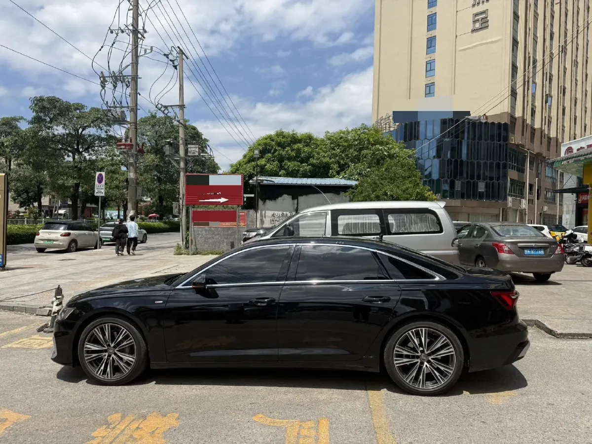 2020 Audi A6L 2.0T 224HP L4 7DCT,autocango,china used car exporter,china ev exporter,chinese used car exporter,chinese used ev exporter