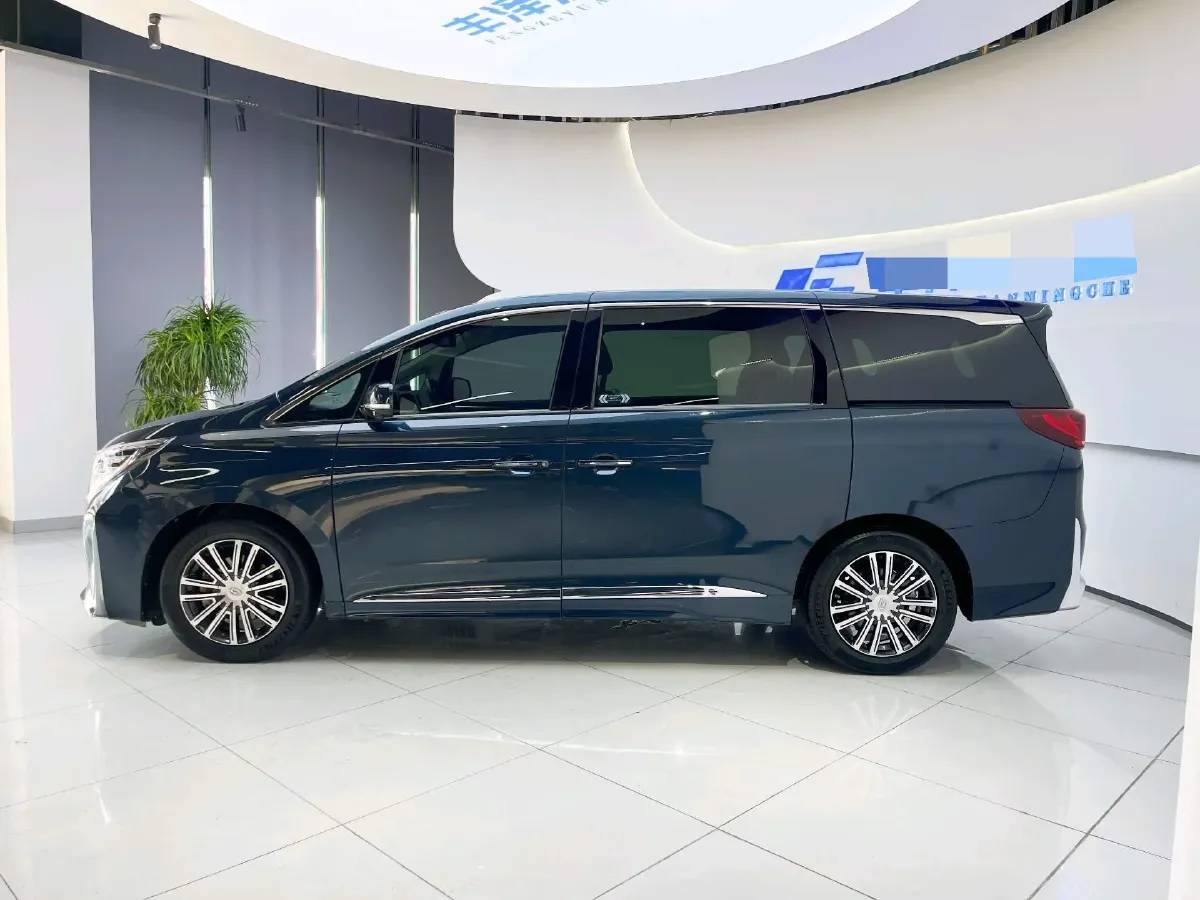 2021 GAC Trumpchi M8 2.0T 252HP L4 8AT,autocango,china used car exporter,china ev exporter,chinese used car exporter,chinese used ev exporter