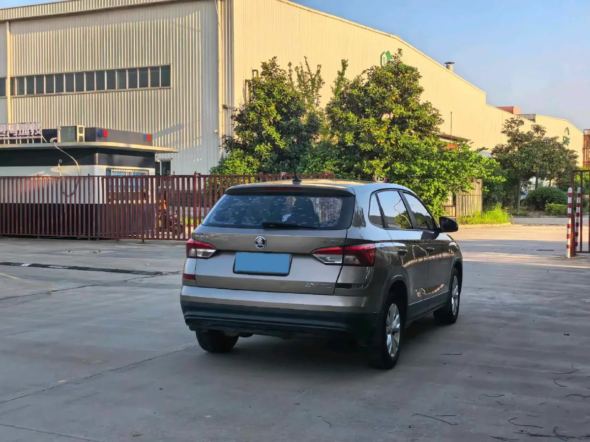 2018 Skoda Rapid Spaceback 1.4T 131HP L4 7DCT,autocango,china used car exporter,china ev exporter,chinese used car exporter,chinese used ev exporter