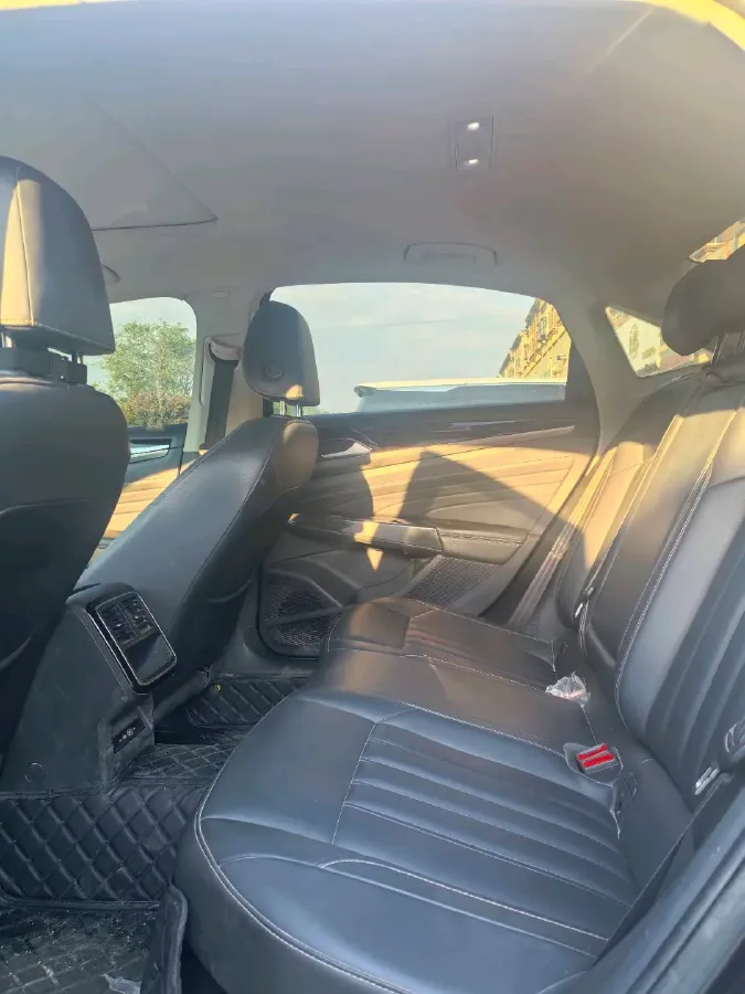 2021 Volkswagen Passat 1.4T 150HP L4 7DCT,autocango,china used car exporter,china ev exporter,chinese used car exporter,chinese used ev exporter