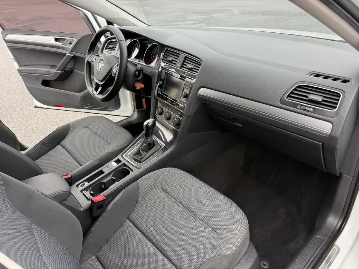 2018 Volkswagen Golf 1.4T 131HP L4 7DCT,autocango,china used car exporter,china ev exporter,chinese used car exporter,chinese used ev exporter