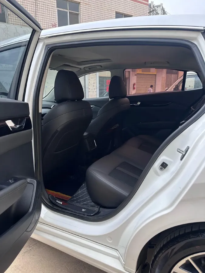 2020 DongFeng Aeolus YiXuan 1.5T 150HP L4 6DCT,autocango,china used car exporter,china ev exporter,chinese used car exporter,chinese used ev exporter