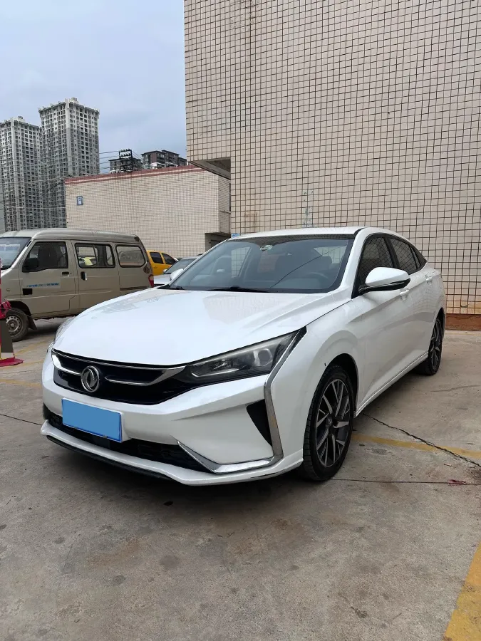 2020 DongFeng Aeolus YiXuan 1.5T 150HP L4 6DCT,autocango,china used car exporter,china ev exporter,chinese used car exporter,chinese used ev exporter