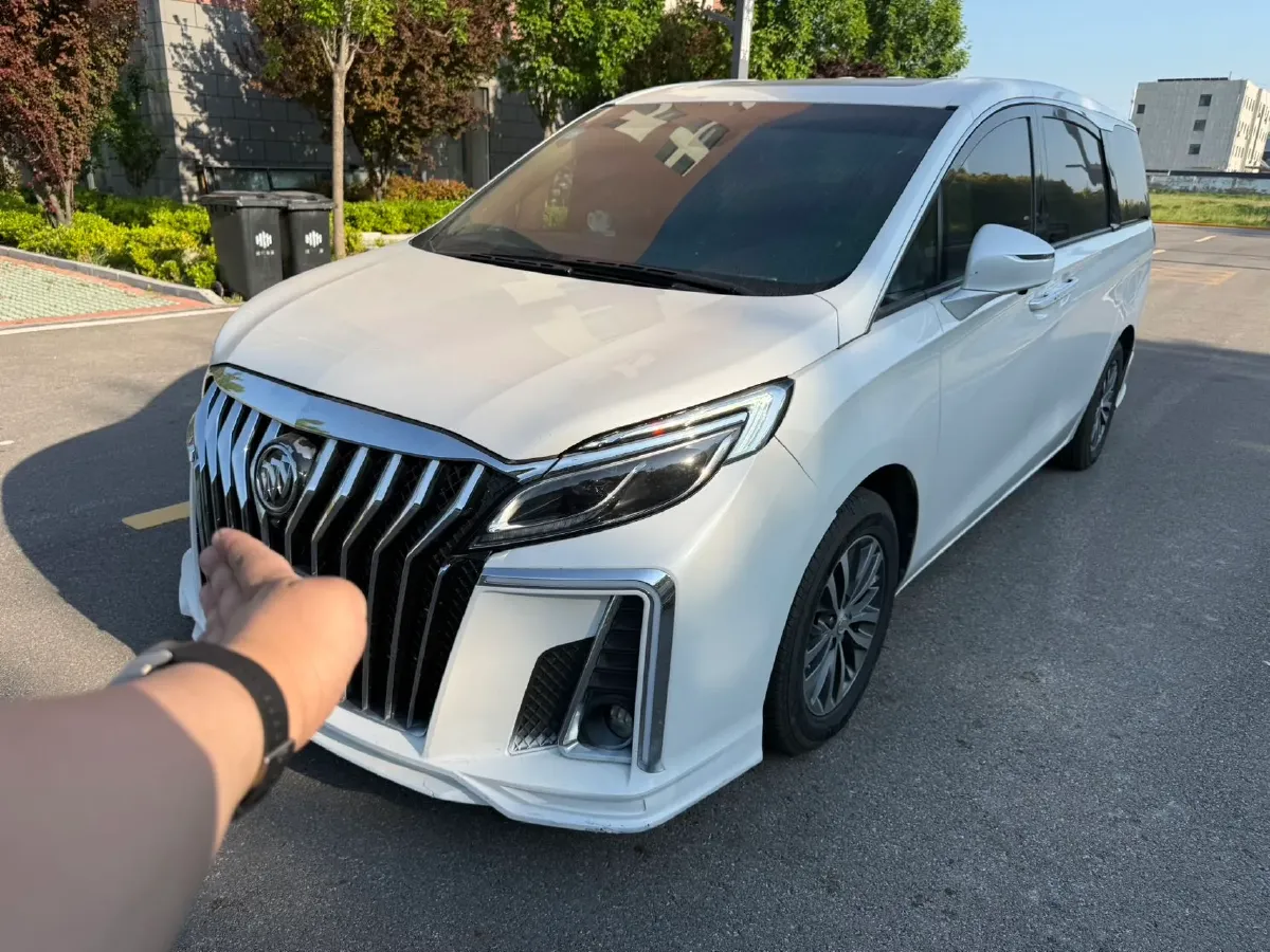 2018 Buick GL8 2.0T 260HP L4 6AT,autocango,china used car exporter,china ev exporter,chinese used car exporter,chinese used ev exporter