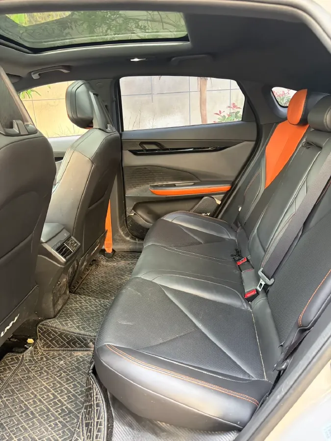 2022 ChangAn UNI-V 1.5T 188HP L4 7DCT,autocango,china used car exporter,china ev exporter,chinese used car exporter,chinese used ev exporter