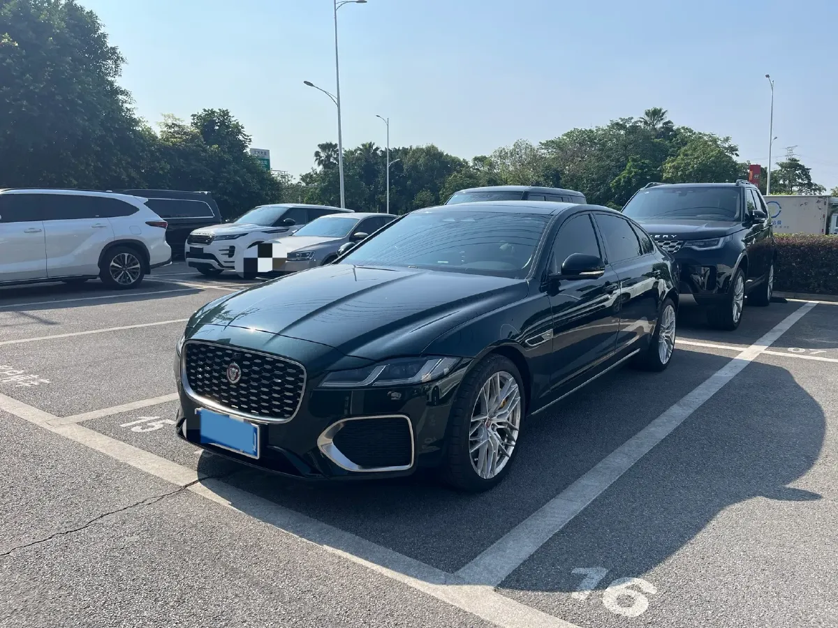 2023 Jaguar XFL 2.0T 250HP L4 8AT,autocango,china used car exporter,china ev exporter,chinese used car exporter,chinese used ev exporter