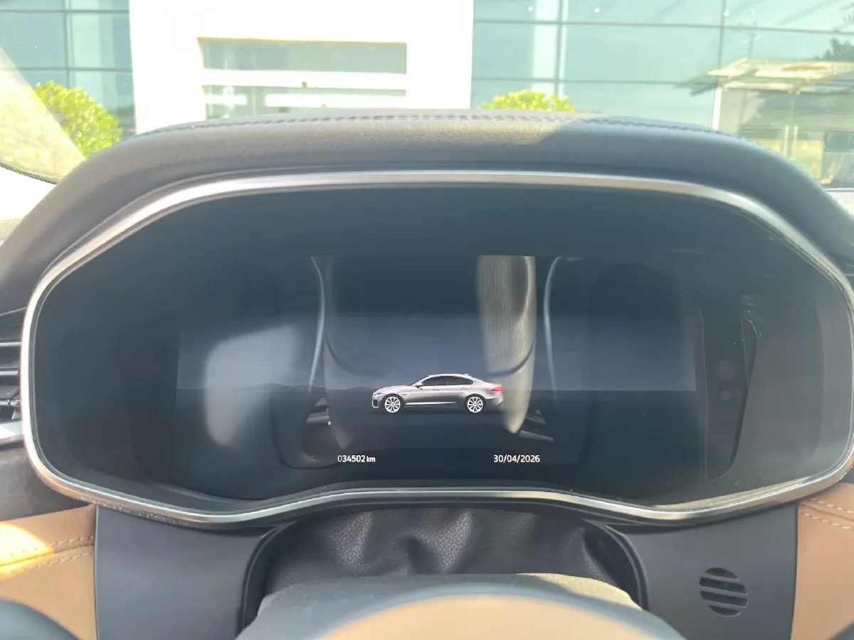 2023 Jaguar XFL 2.0T 250HP L4 8AT,autocango,china used car exporter,china ev exporter,chinese used car exporter,chinese used ev exporter