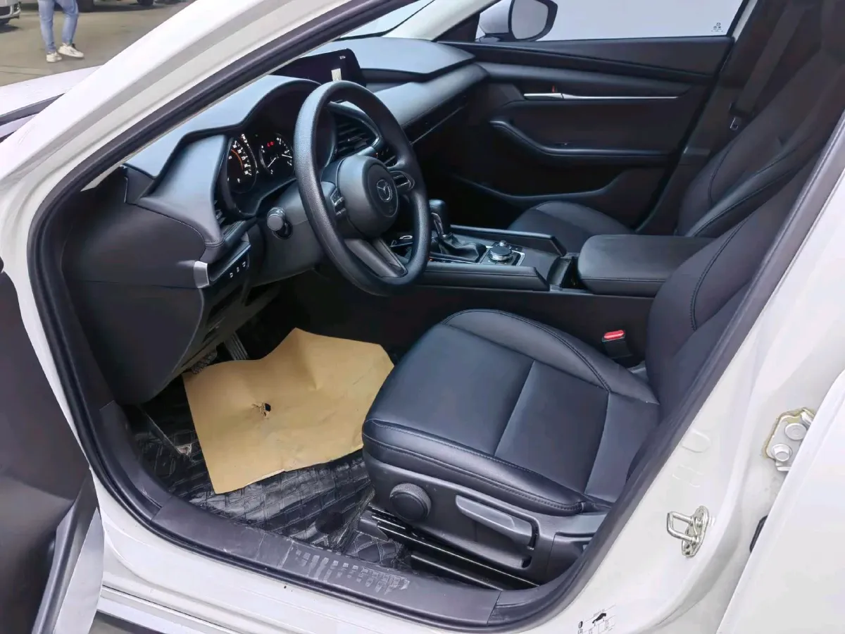 2023 Mazda 3 Axela 2.0L 158HP L4 6AT,autocango,china used car exporter,china ev exporter,chinese used car exporter,chinese used ev exporter