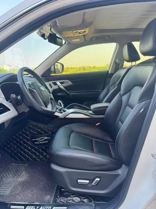 2020 Roewe i6 1.5T 169HP L4 7DCT,autocango,china used car exporter,china ev exporter,chinese used car exporter,chinese used ev exporter