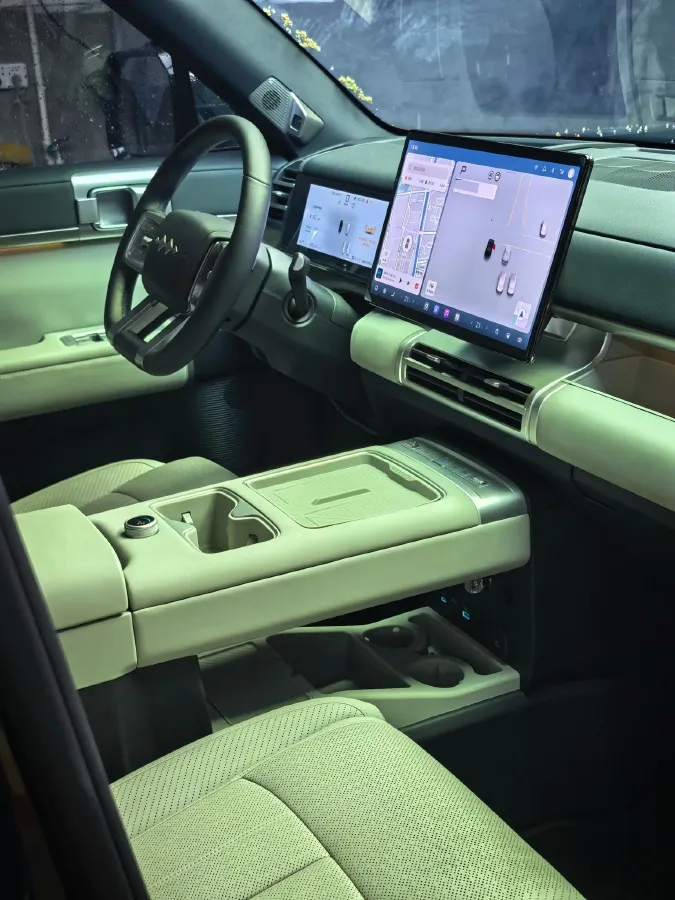 2025 FangChengBao Tai 7 1.5T 156HP L4 E-CVT PHEV,autocango,china used car exporter,china ev exporter,chinese used car exporter,chinese used ev exporter