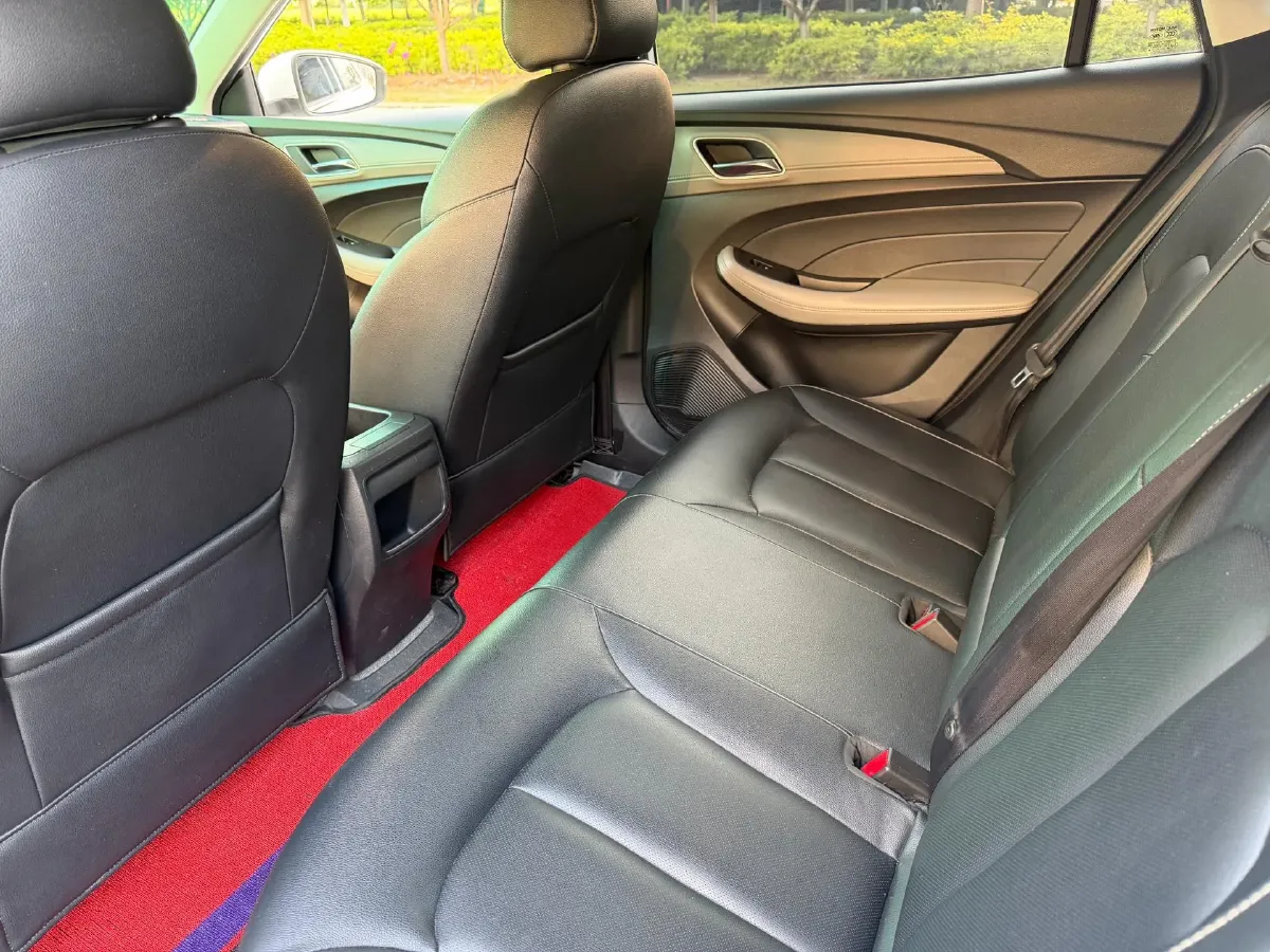 2018 Roewe Ei5 BEV 35KWH,autocango,china used car exporter,china ev exporter,chinese used car exporter,chinese used ev exporter