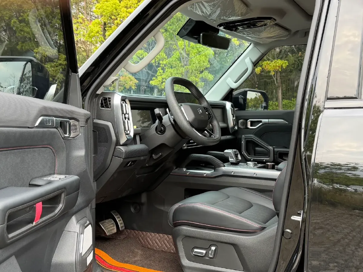 2025 Jetour Traveller 2.0T 254HP L4 7DCT,autocango,china used car exporter,china ev exporter,chinese used car exporter,chinese used ev exporter