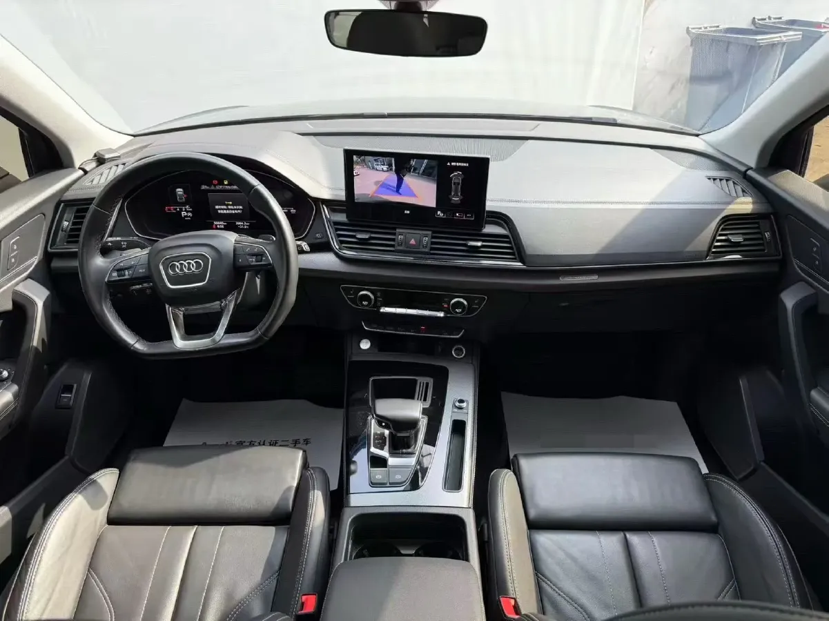 2022 Audi Q5L 2.0T 190HP L4 7DCT,autocango,china used car exporter,china ev exporter,chinese used car exporter,chinese used ev exporter