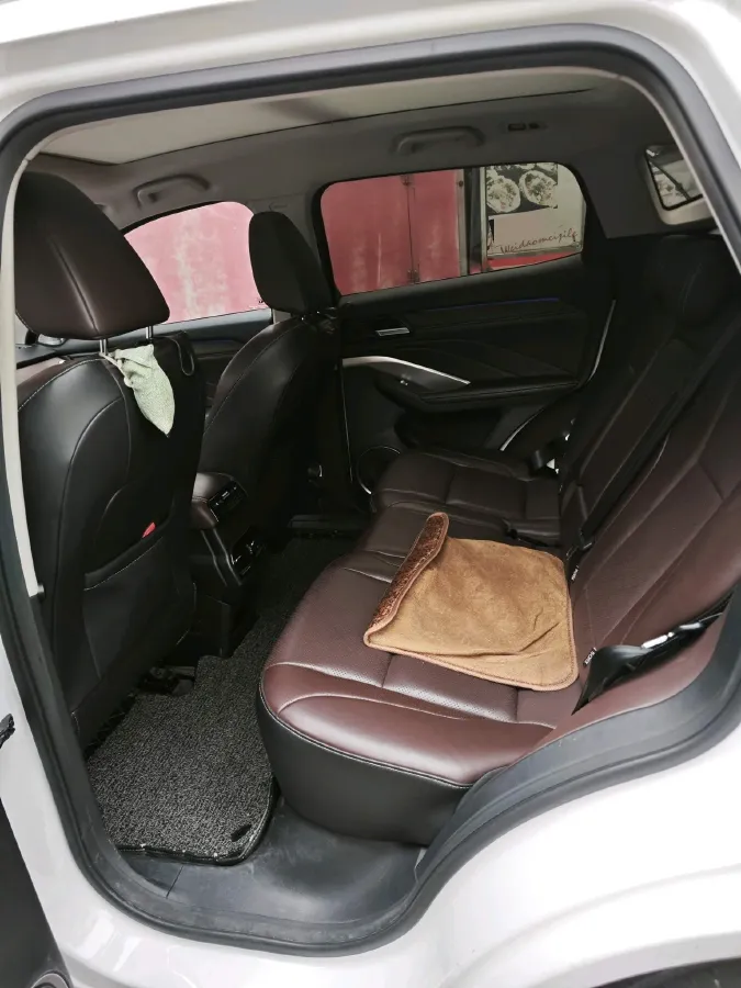 2018 WEY VV6 2.0T 197HP L4 7DCT,autocango,china used car exporter,china ev exporter,chinese used car exporter,chinese used ev exporter