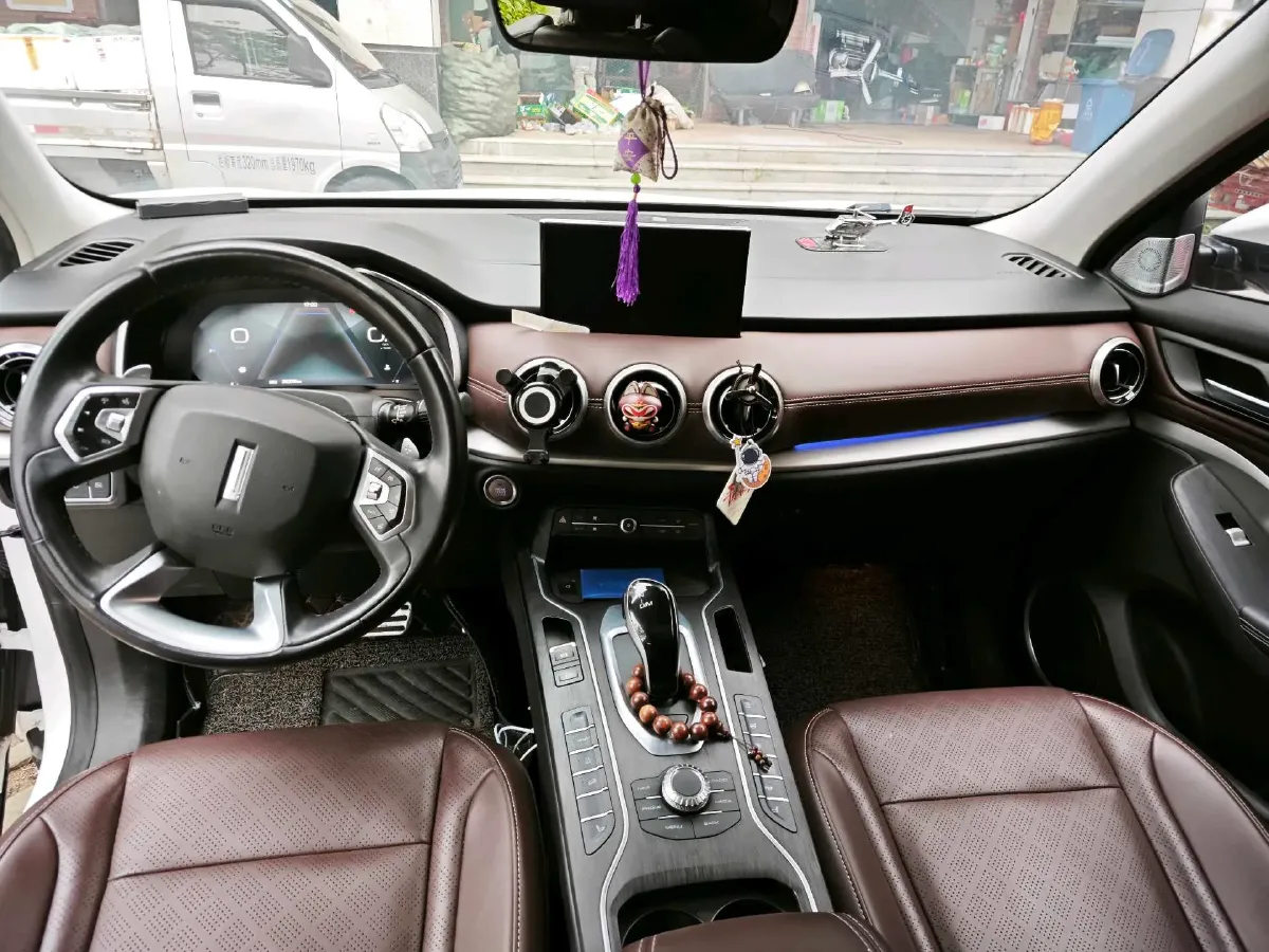 2018 WEY VV6 2.0T 197HP L4 7DCT,autocango,china used car exporter,china ev exporter,chinese used car exporter,chinese used ev exporter