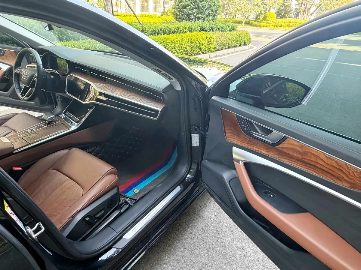 2019 Mercedes-Benz E Class 1.5T 184HP L4 9AT,autocango,china used car exporter,china ev exporter,chinese used car exporter,chinese used ev exporter