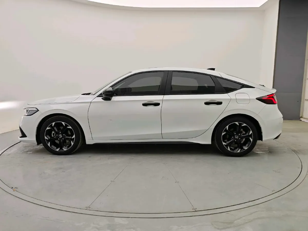 2023 Honda Civic 1.5T 182HP L4 CVT,autocango,china used car exporter,china ev exporter,chinese used car exporter,chinese used ev exporter