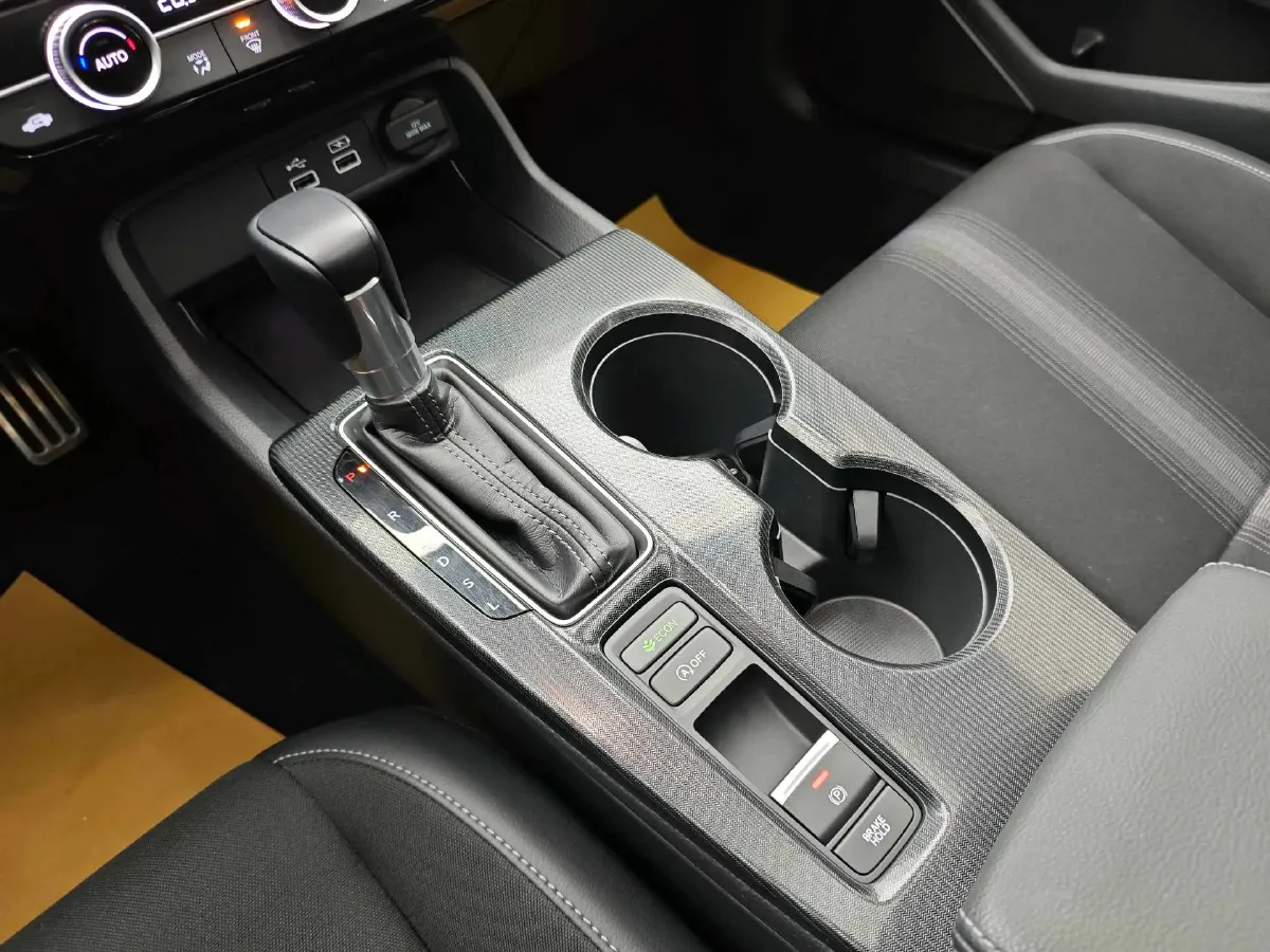 2023 Honda Civic 1.5T 182HP L4 CVT,autocango,china used car exporter,china ev exporter,chinese used car exporter,chinese used ev exporter