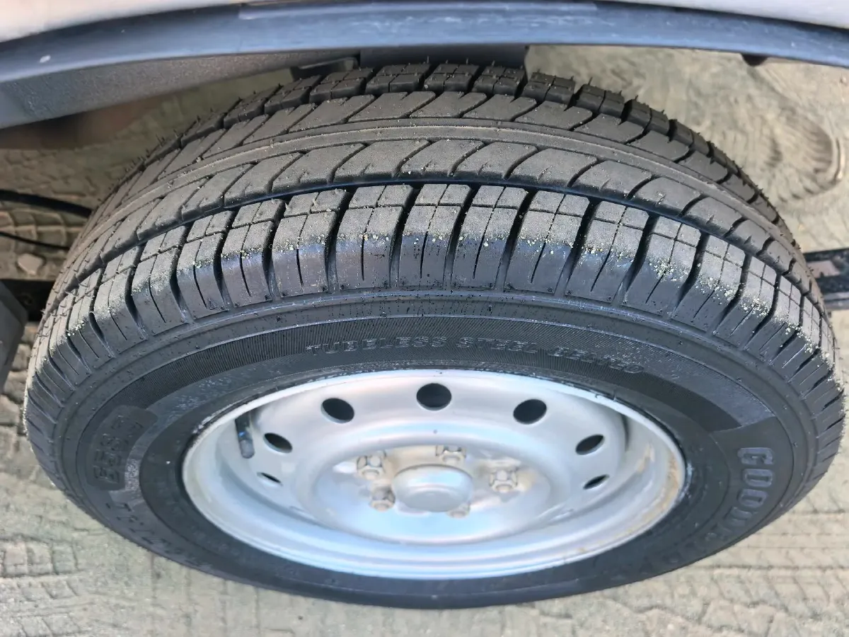 2022 WuLing RongGuang Mini Truck 1.5L 99HP L4 5MT,autocango,china used car exporter,china ev exporter,chinese used car exporter,chinese used ev exporter