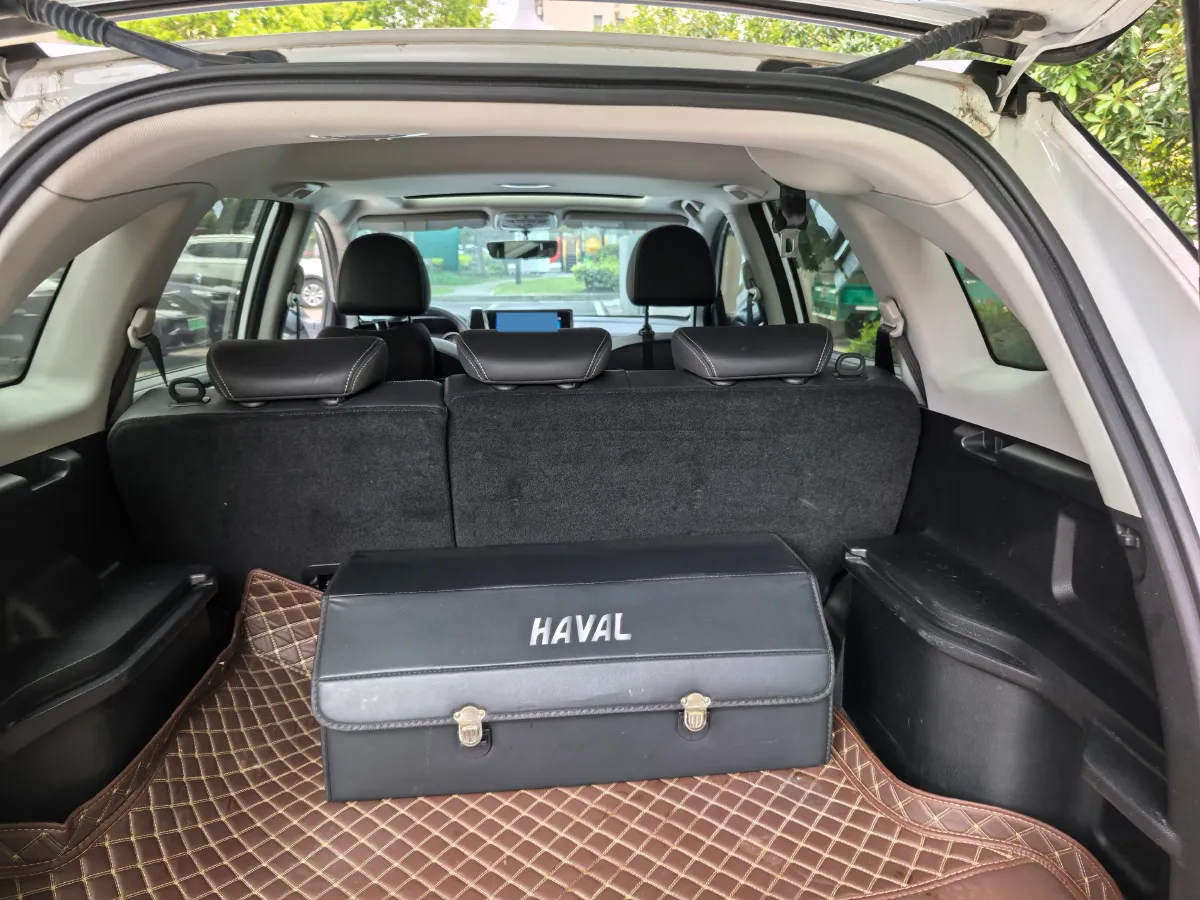 2021 Haval M6 1.5T 150HP L4 7DCT,autocango,china used car exporter,china ev exporter,chinese used car exporter,chinese used ev exporter