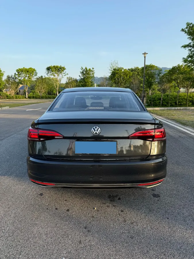 2020 Volkswagen Bora 1.5L 113HP L4 6AT,autocango,china used car exporter,china ev exporter,chinese used car exporter,chinese used ev exporter