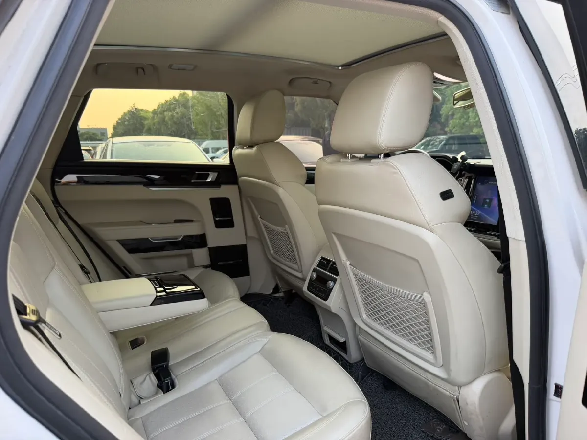 2017 Zotye T700 1.8T 177HP L4 6DCT,autocango,china used car exporter,china ev exporter,chinese used car exporter,chinese used ev exporter
