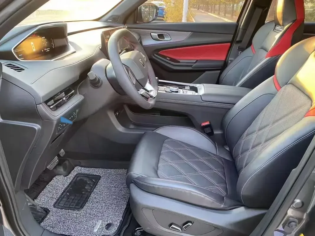 2024 ChangAn CS55 Plus 1.5T 188HP L4 7DCT,autocango,china used car exporter,china ev exporter,chinese used car exporter,chinese used ev exporter