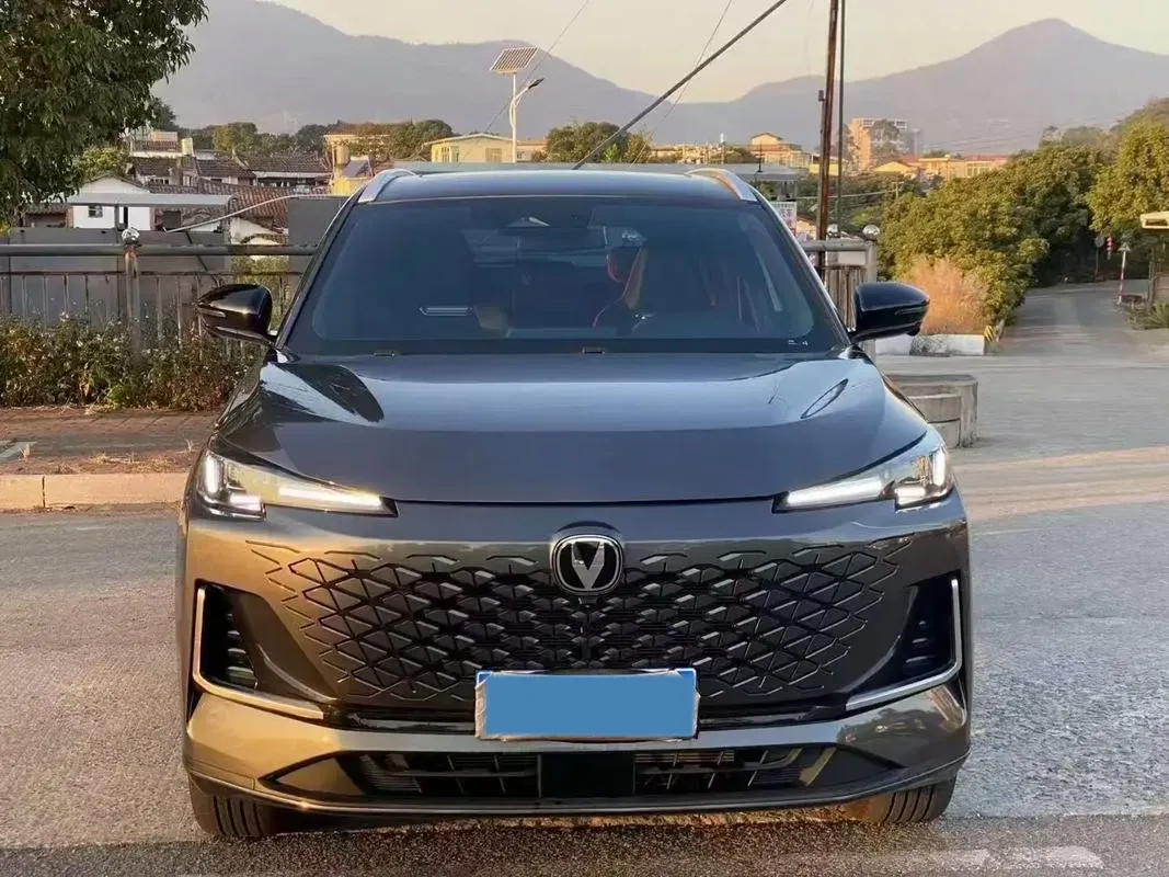 2024 ChangAn CS55 Plus 1.5T 188HP L4 7DCT,autocango,china used car exporter,china ev exporter,chinese used car exporter,chinese used ev exporter