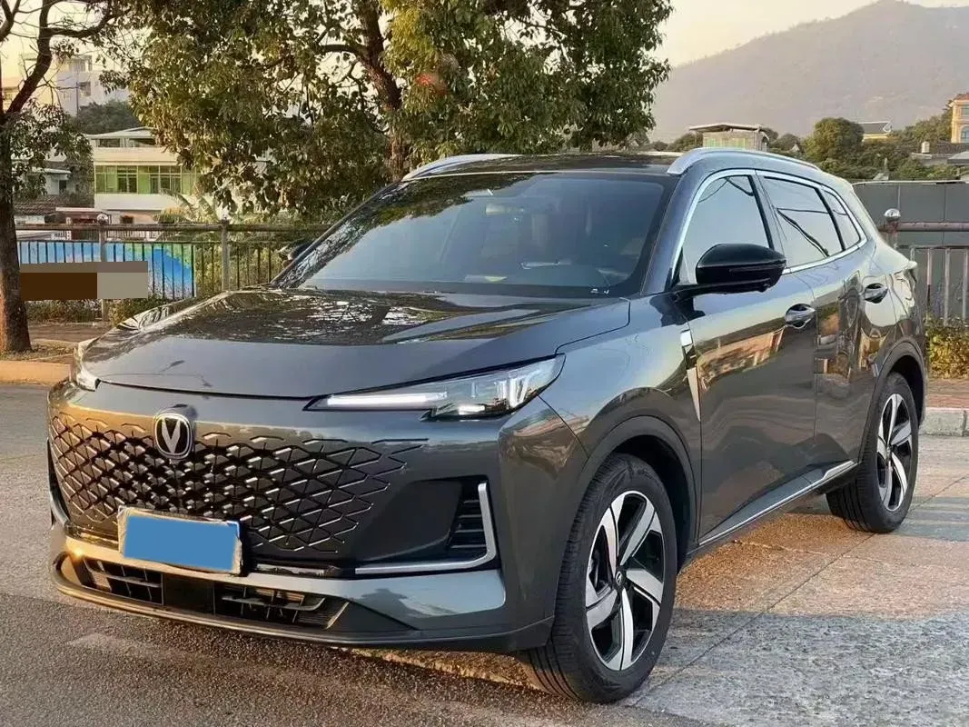 2024 ChangAn CS55 Plus 1.5T 188HP L4 7DCT,autocango,china used car exporter,china ev exporter,chinese used car exporter,chinese used ev exporter
