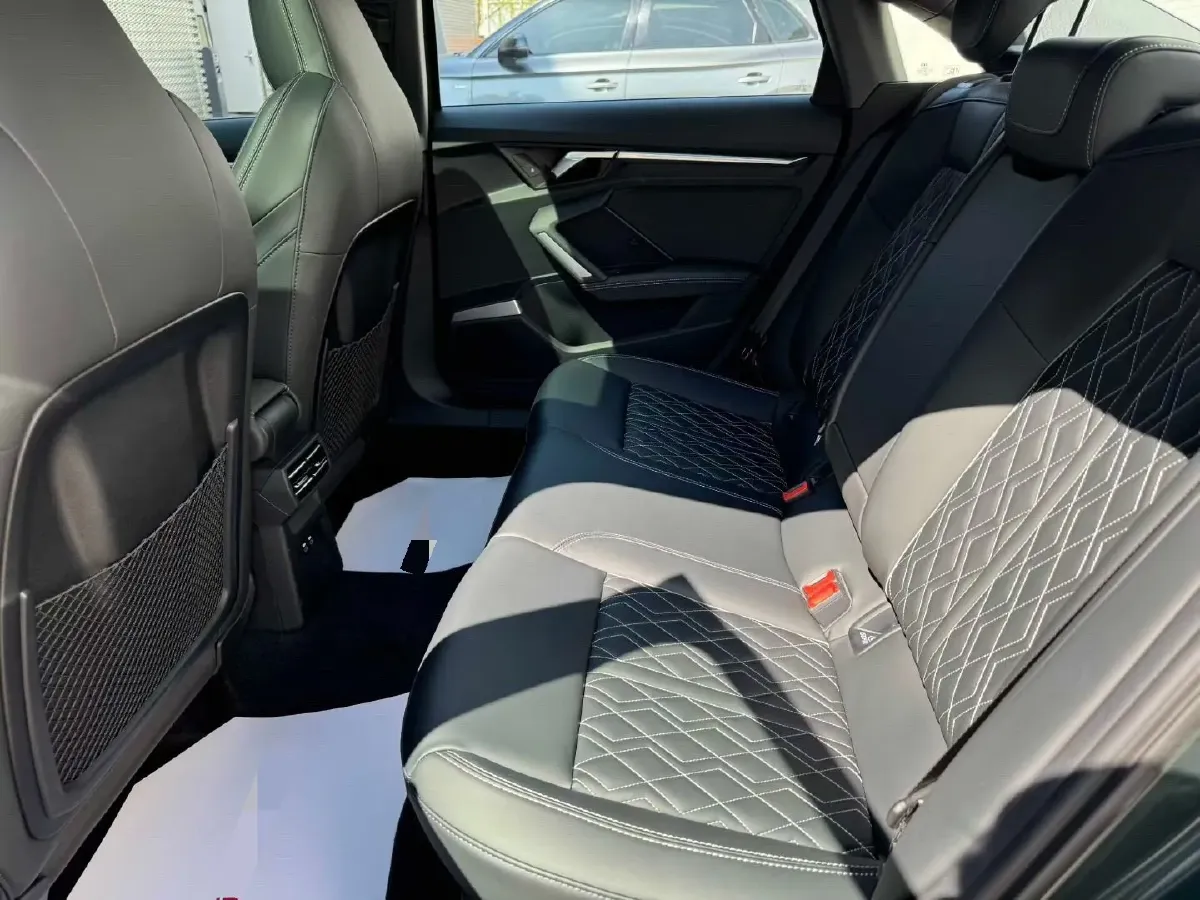 2025 Audi A3 1.5T 160HP L4 7DCT,autocango,china used car exporter,china ev exporter,chinese used car exporter,chinese used ev exporter