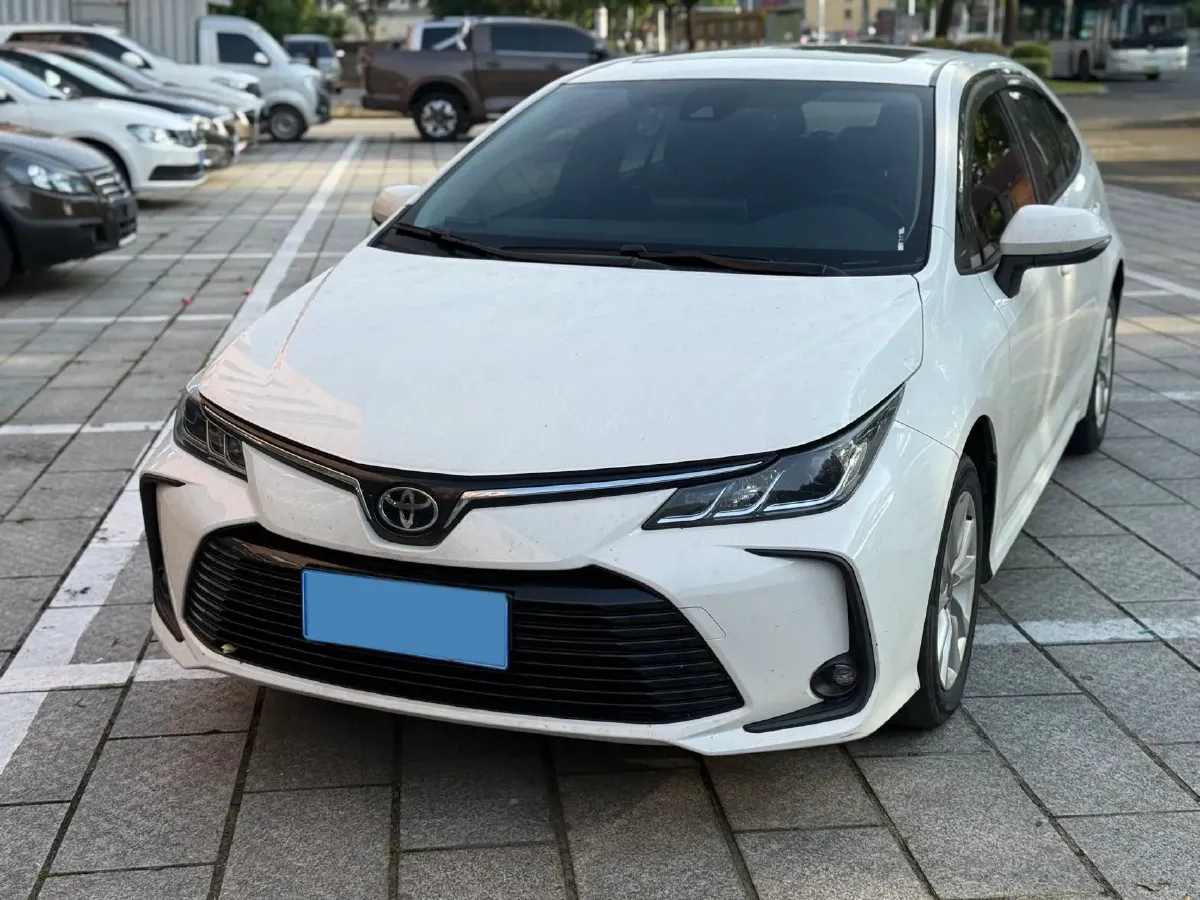 2023 Toyota Corolla 1.2T 116HP L4 CVT,autocango,china used car exporter,china ev exporter,chinese used car exporter,chinese used ev exporter