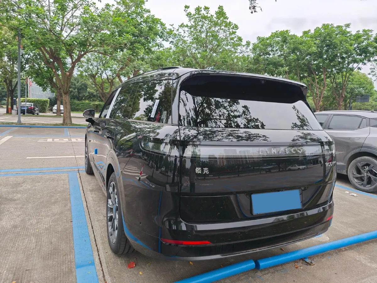 2025 LYNK&CO 900 2.0T 254HP L4 3DHT PHEV,autocango,china used car exporter,china ev exporter,chinese used car exporter,chinese used ev exporter