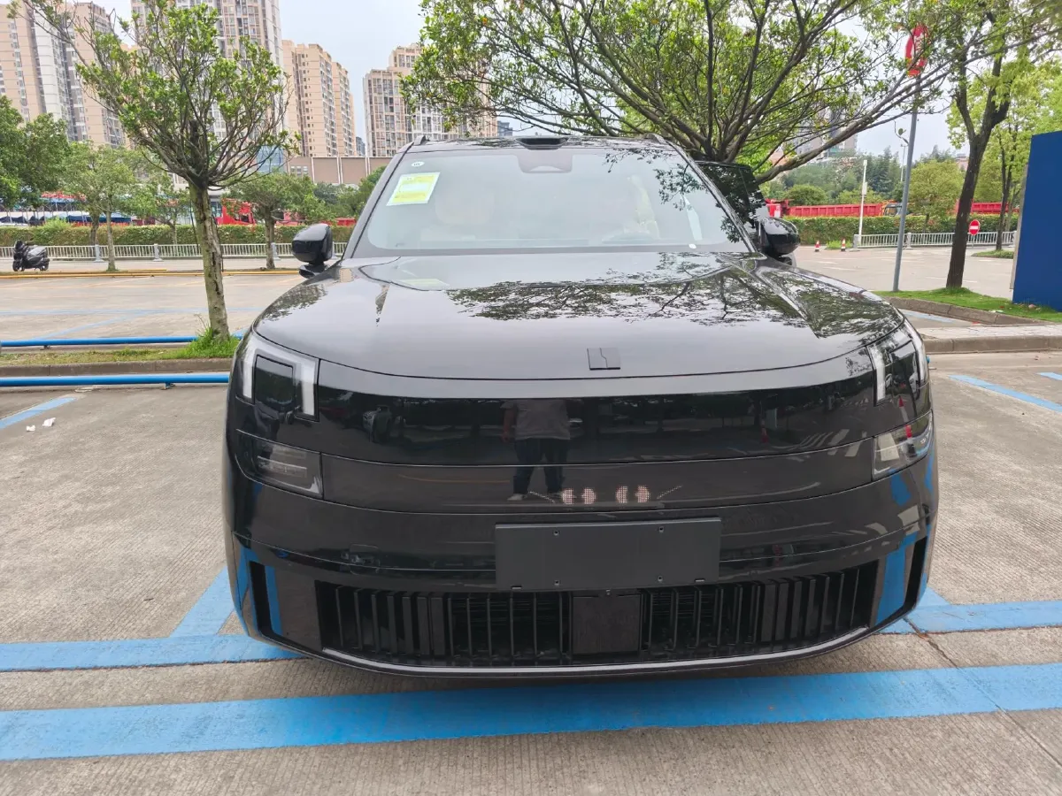 2025 LYNK&CO 900 2.0T 254HP L4 3DHT PHEV,autocango,china used car exporter,china ev exporter,chinese used car exporter,chinese used ev exporter