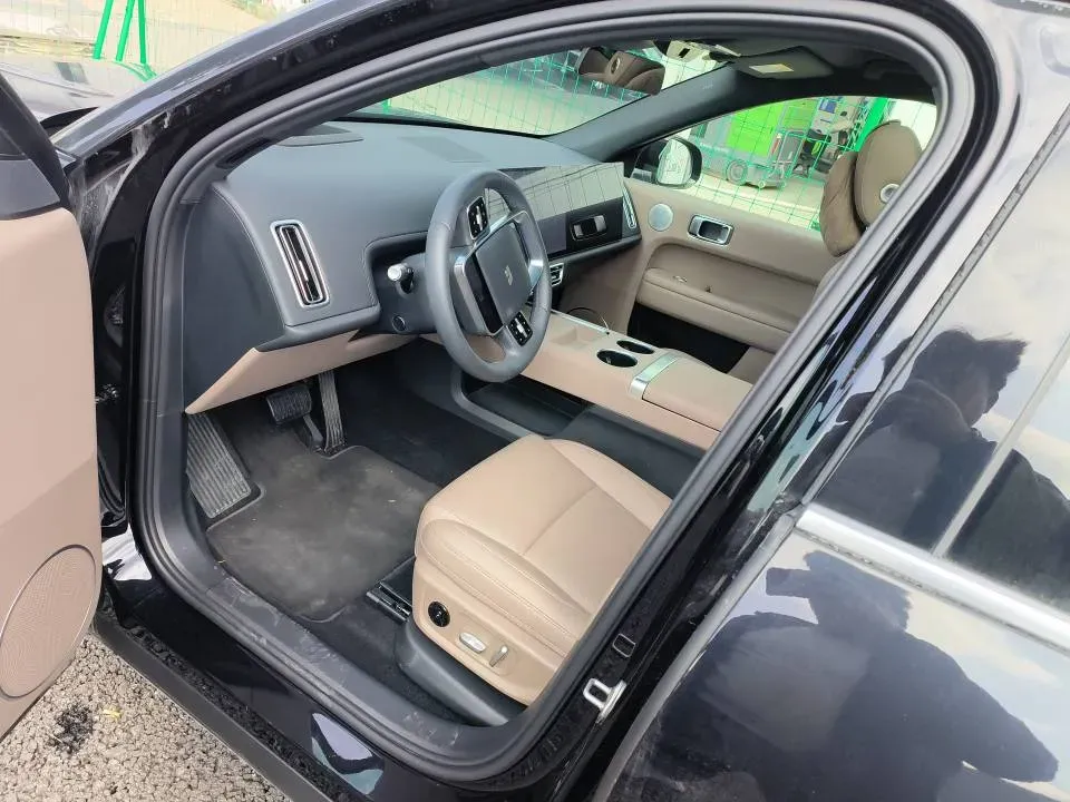 2025 Li L6 Range Extended 154HP L4 REEV,autocango,china used car exporter,china ev exporter,chinese used car exporter,chinese used ev exporter