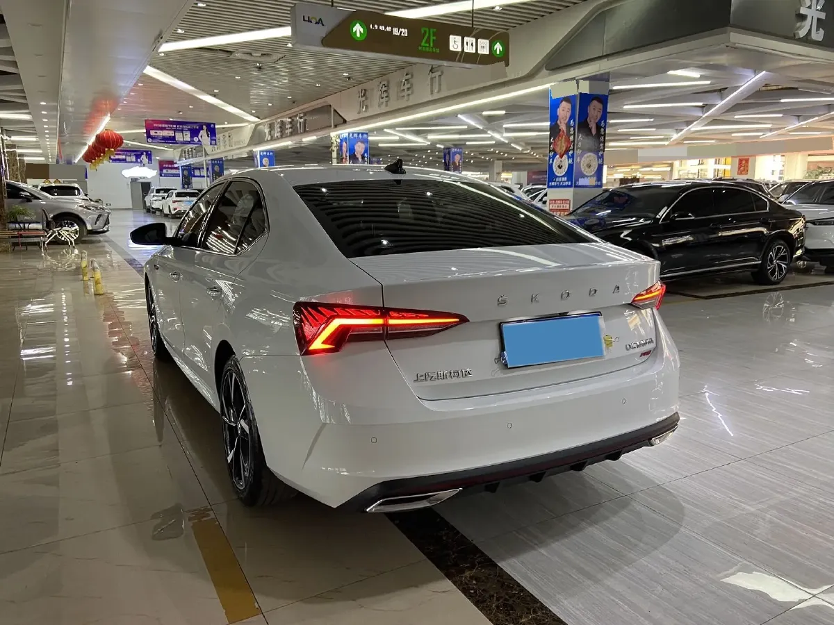 2023 Skoda Octavia 1.4T 150HP L4 7DCT,autocango,china used car exporter,china ev exporter,chinese used car exporter,chinese used ev exporter