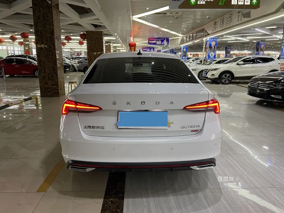 2023 Skoda Octavia 1.4T 150HP L4 7DCT,autocango,china used car exporter,china ev exporter,chinese used car exporter,chinese used ev exporter