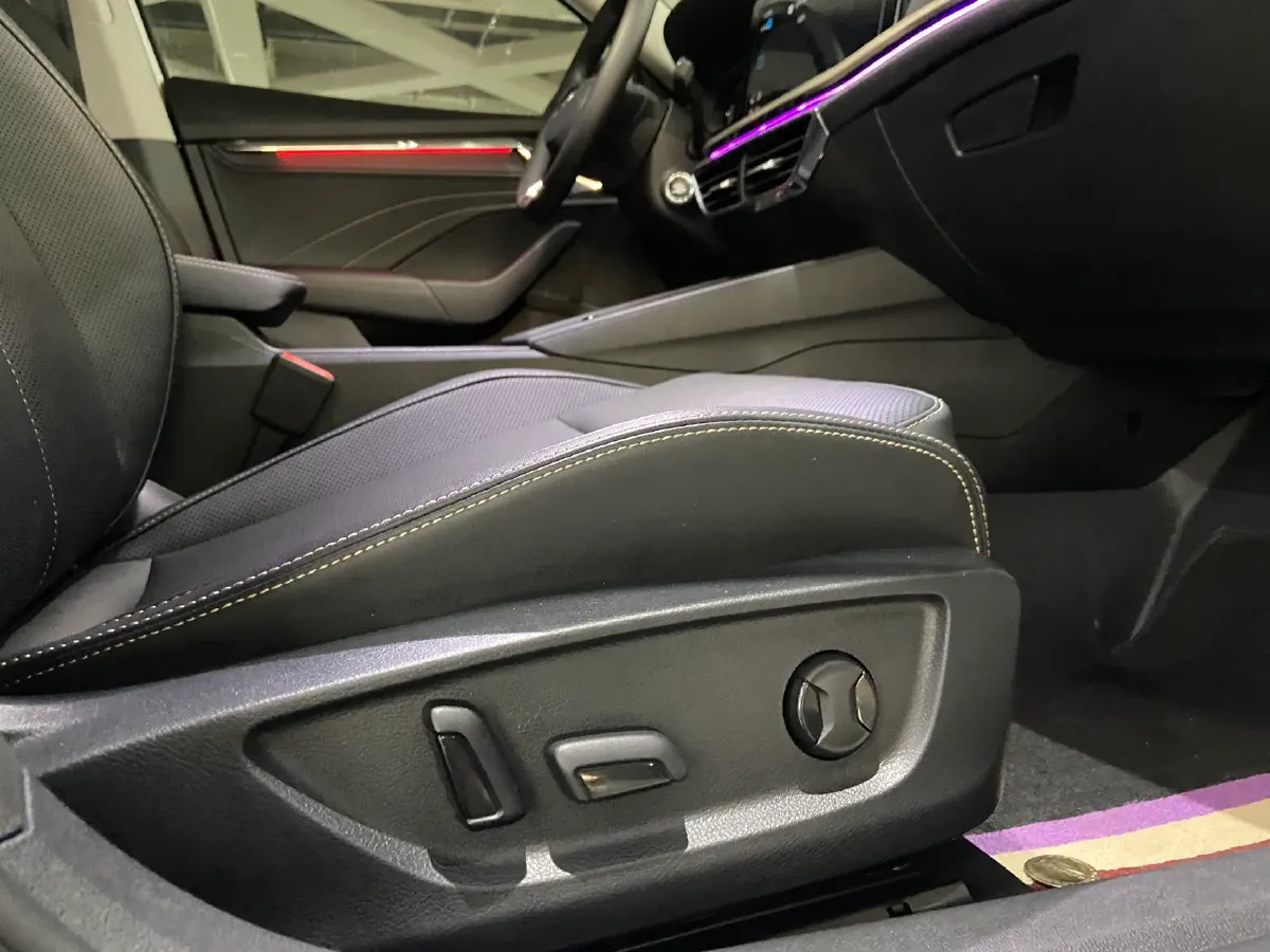 2023 Skoda Octavia 1.4T 150HP L4 7DCT,autocango,china used car exporter,china ev exporter,chinese used car exporter,chinese used ev exporter