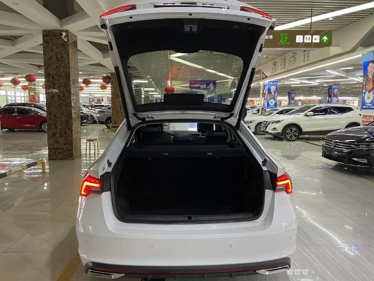 2023 Skoda Octavia 1.4T 150HP L4 7DCT,autocango,china used car exporter,china ev exporter,chinese used car exporter,chinese used ev exporter