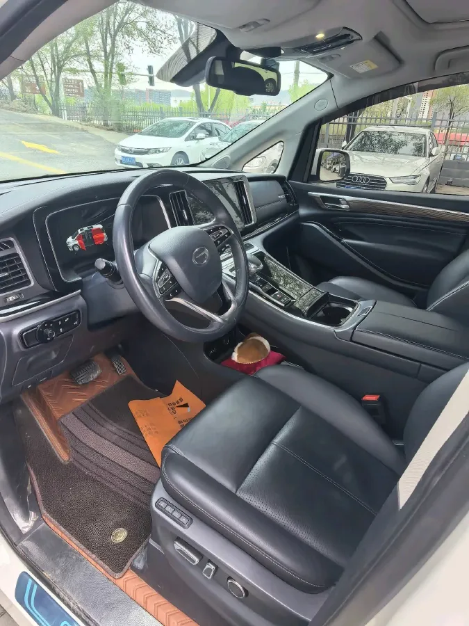 2021 GAC Trumpchi M8 2.0T 252HP L4 8AT,autocango,china used car exporter,china ev exporter,chinese used car exporter,chinese used ev exporter